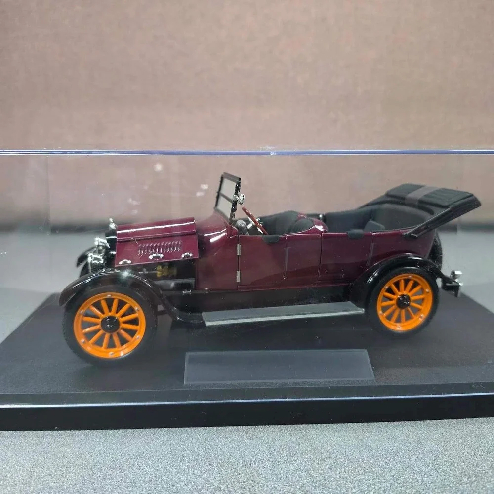 Signature Models 1917 REO Touring Car Diecast Model Excellent Display Case